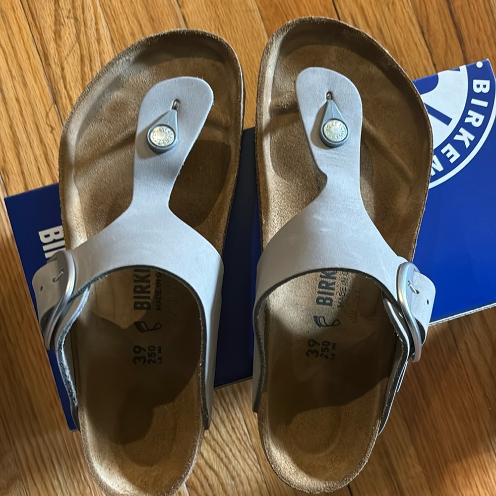 Brand new Gizeh big buckle size 39(8-8 1/2) too small on me and past return date